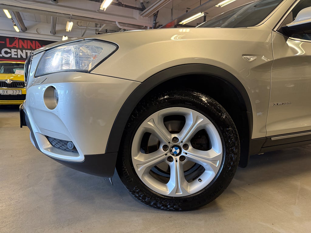 BMW X3 2011 - miniatyr 2