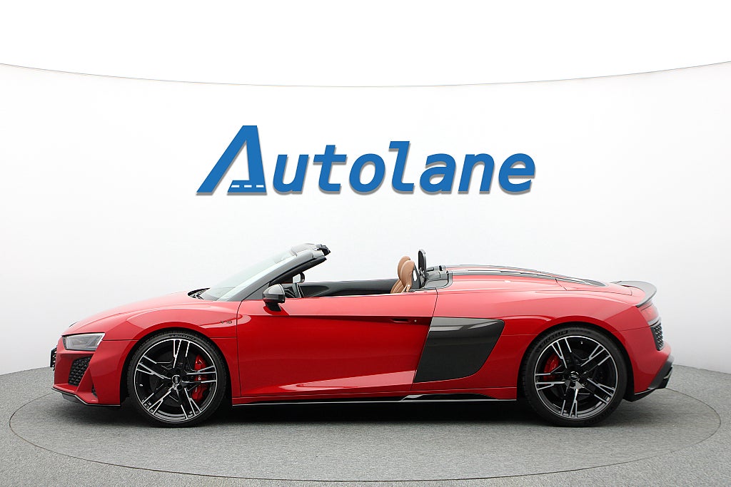 Audi R8 Spyder V10 Q Performance, Keramisk, Kolfiber, B&O 620hk