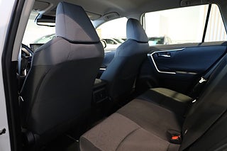SUV Toyota RAV4 13 av 28