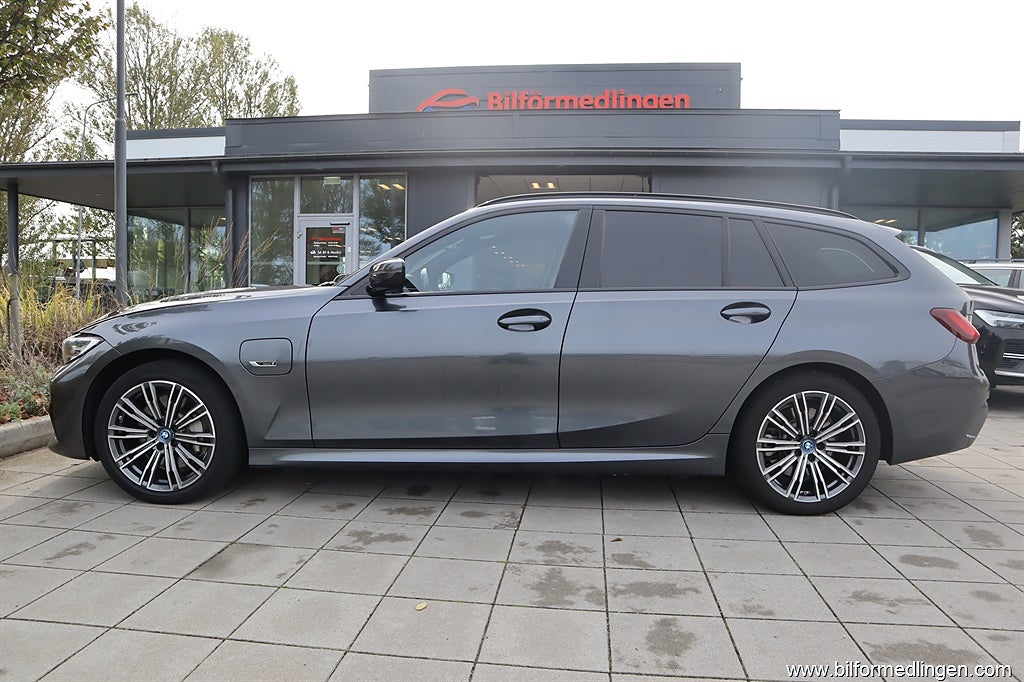 BMW 330e e xDrive Touring 292hk