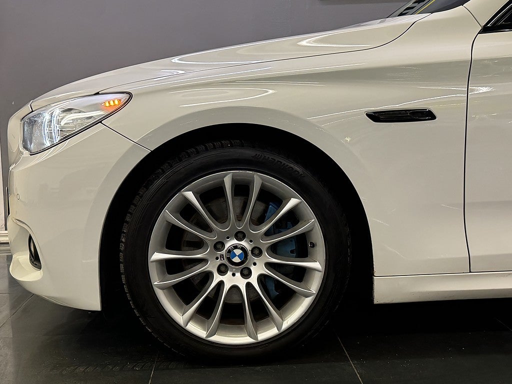 BMW 530D xDrive GT Steptronic M Sport | Pano | Drag | Värmare |