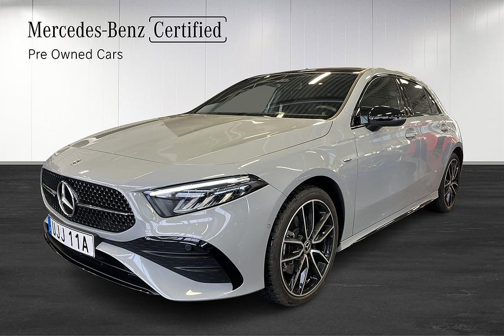 Mercedes-Benz A 250 e Pano / Värmare / RattVä / AMG Night