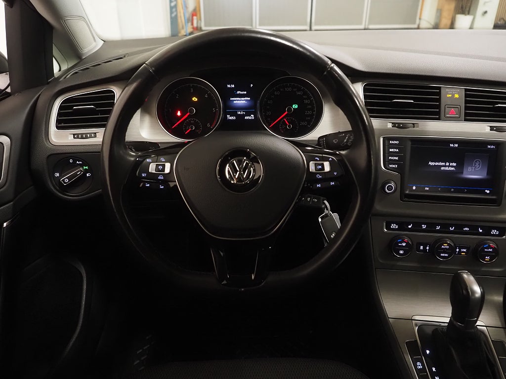 Volkswagen Golf 5-dr 1.6 TDI DSG D-värm B-kamera Drag 2017