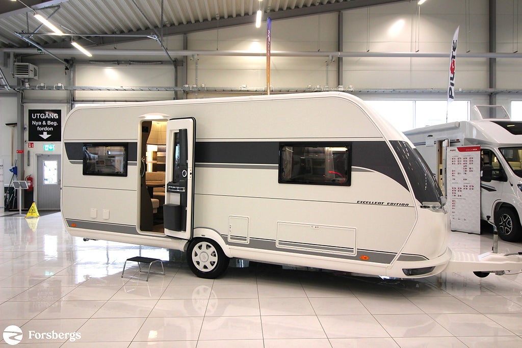 Hobby 540 UL Excellent Edition // U-Soffa och Långbädd - SUPERDEAL!