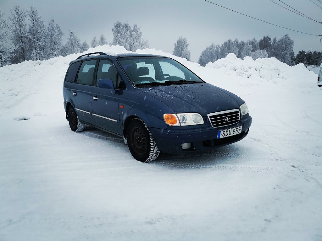 Hyundai Trajet 2.0 7-sits 136hk