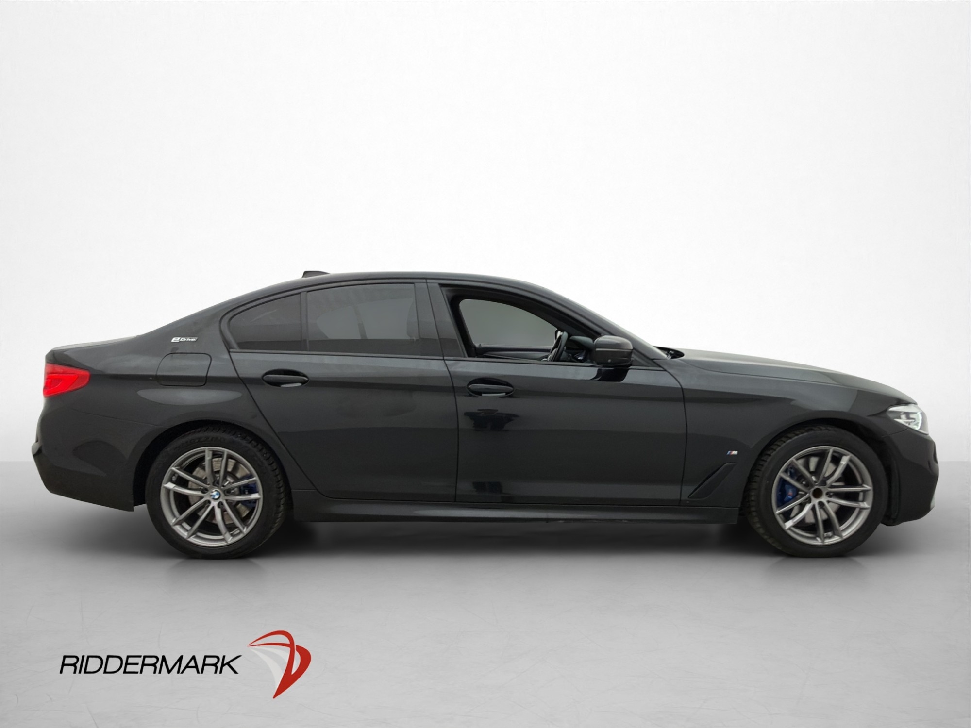 BMW 530 2019, photo 6/73