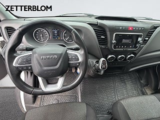 Transportbil - Skåp Iveco Daily 10 av 13