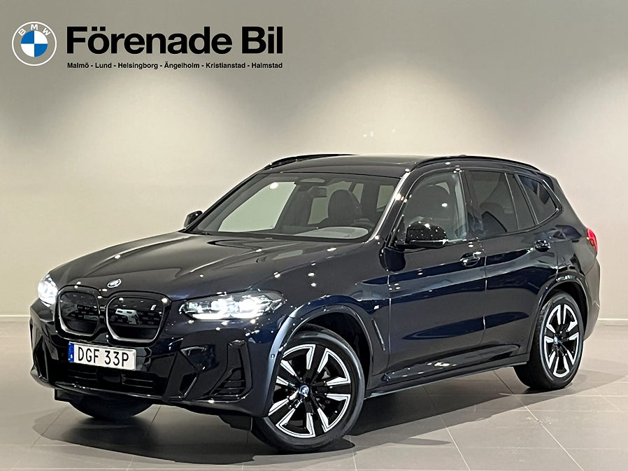 BMW iX3 Charged M Sport Panorama Drag Elstolar Minne Adpt Farth