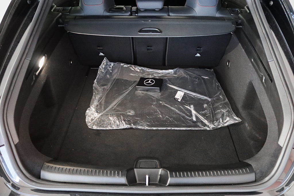 Mercedes-Benz CLA 200 Shooting Brake AMG Premium Panorama 360 Kamera