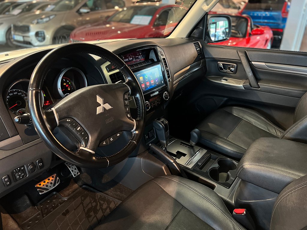 Mitsubishi Pajero 3.2 Di-D 4WD Business 7-sits 190hk D-värm