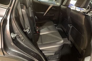 SUV Toyota RAV4 13 av 25