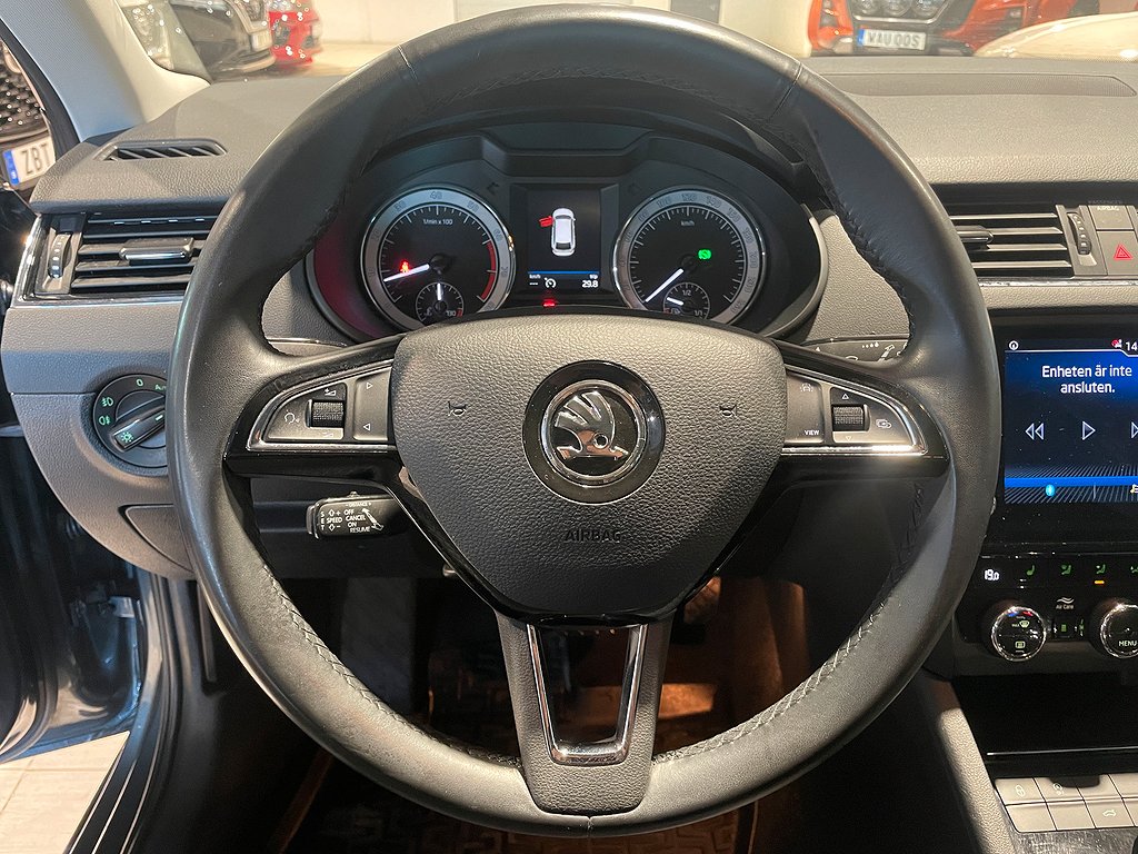 Skoda Octavia 1.5 TSI 150hk Premium |Drag|Värmare|Navi| 2020