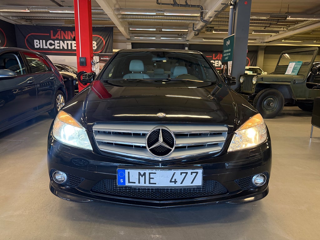 Mercedes-Benz C200 2009 - miniatyr 4