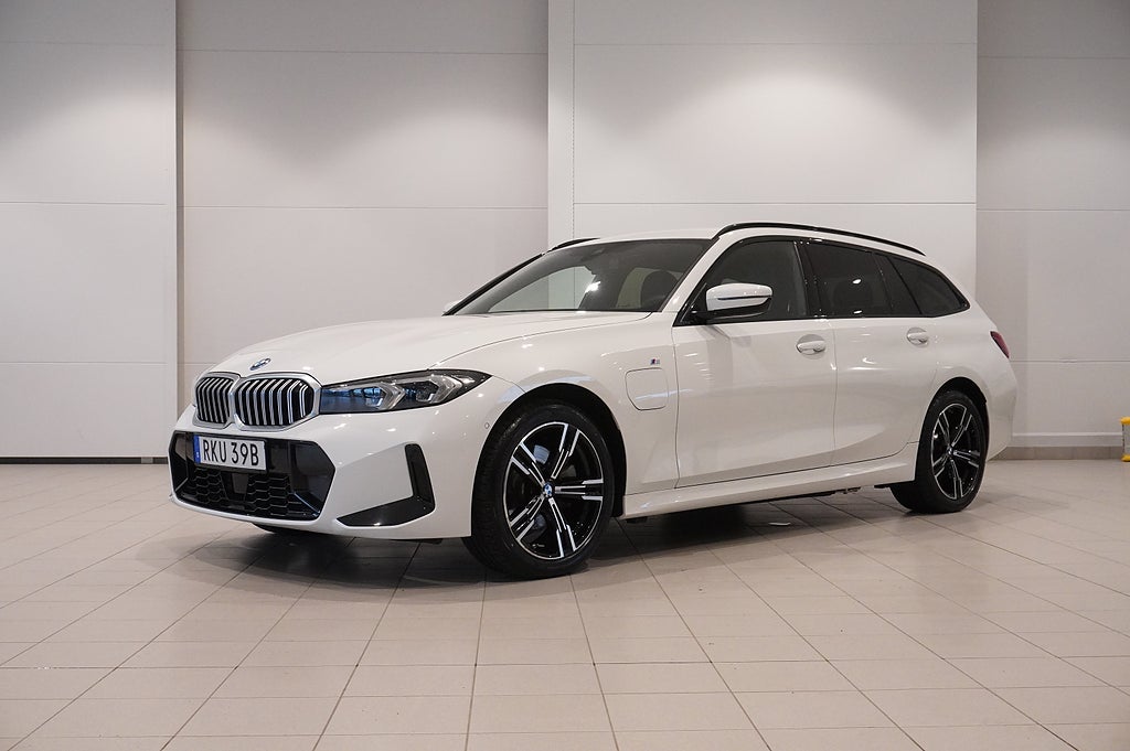 BMW 330e xDrive Touring 3,65% ränta M-Sport Drag Fartpilot HiFi