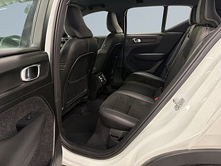 Volvo XC40 T4 AWD R-Design S&V-hjul/Drag/Kamera/Navi/Pvärm/ – bild 13