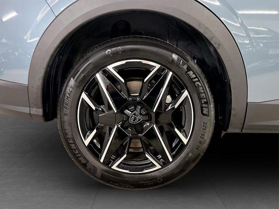 Bild på Peugeot 5008 GT Hybrid 145hk Aut KAMPANJ BRÄNSLE INGÅR