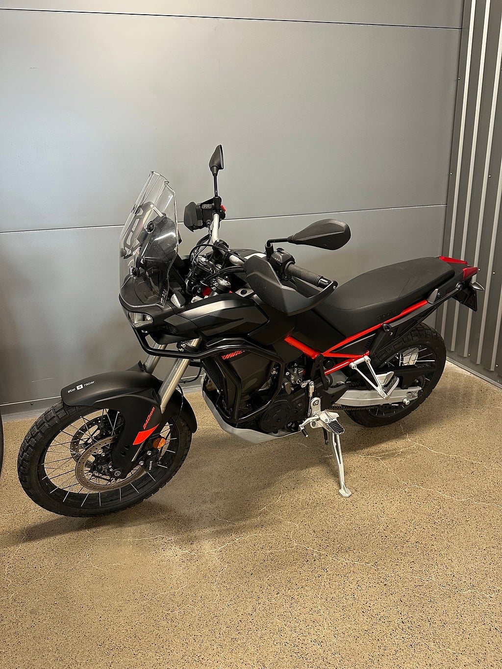 Aprilia Tuareg 660 