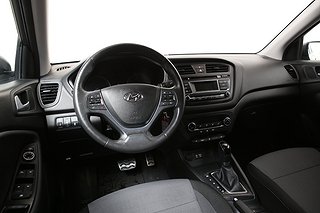 Halvkombi Hyundai i20 11 av 19