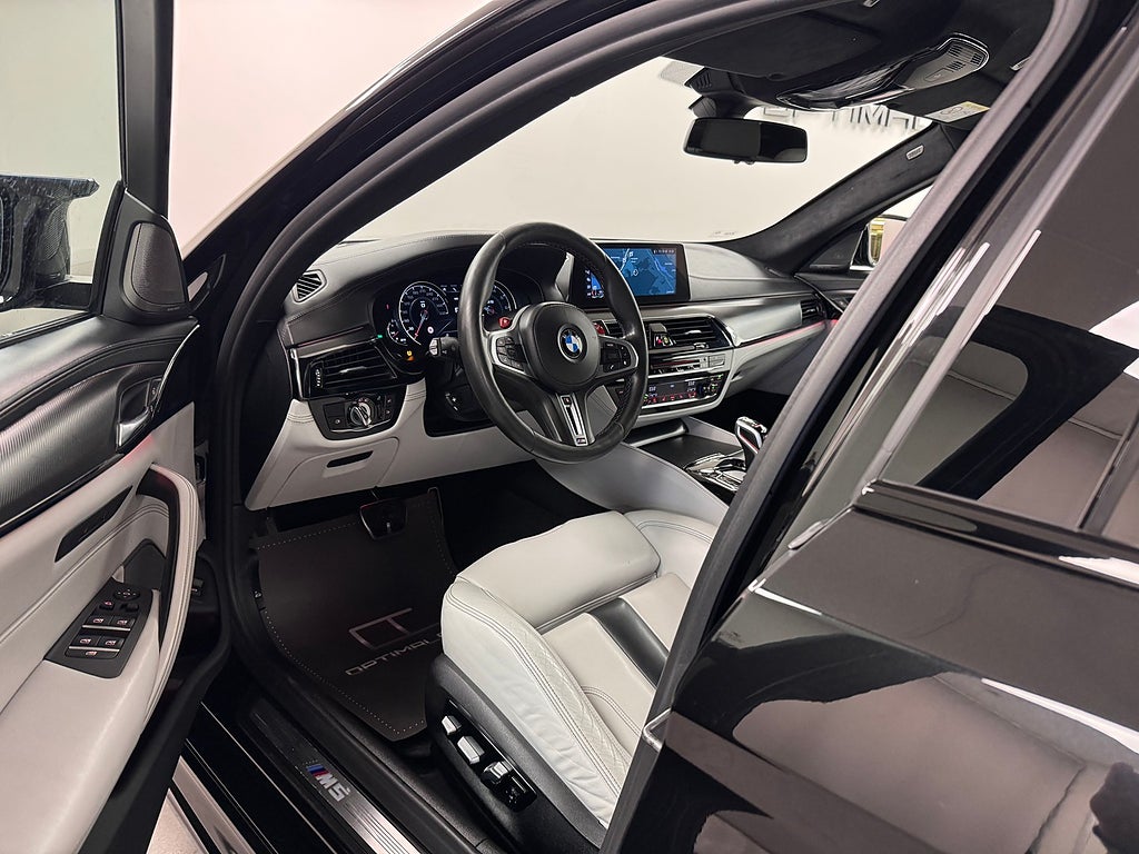 BMW M5 2018 - miniatyr 16