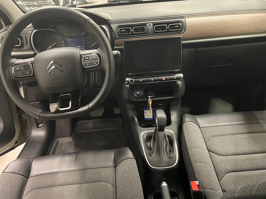 Citroën C3 Shine 1.2 110hk Aut thumbnail