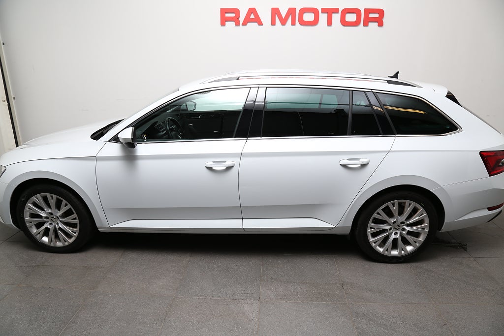 Skoda Superb iV Kombi 1,4 Plug-in Hybrid Style Navi Drag 2022