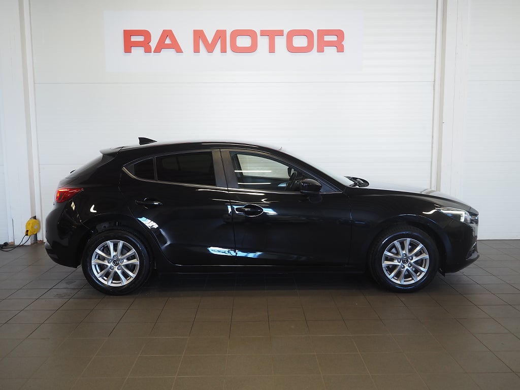Mazda 3 Sport 2.0 SKYACTIV-G 120hk Vision Motorvärmare Navi 2018
