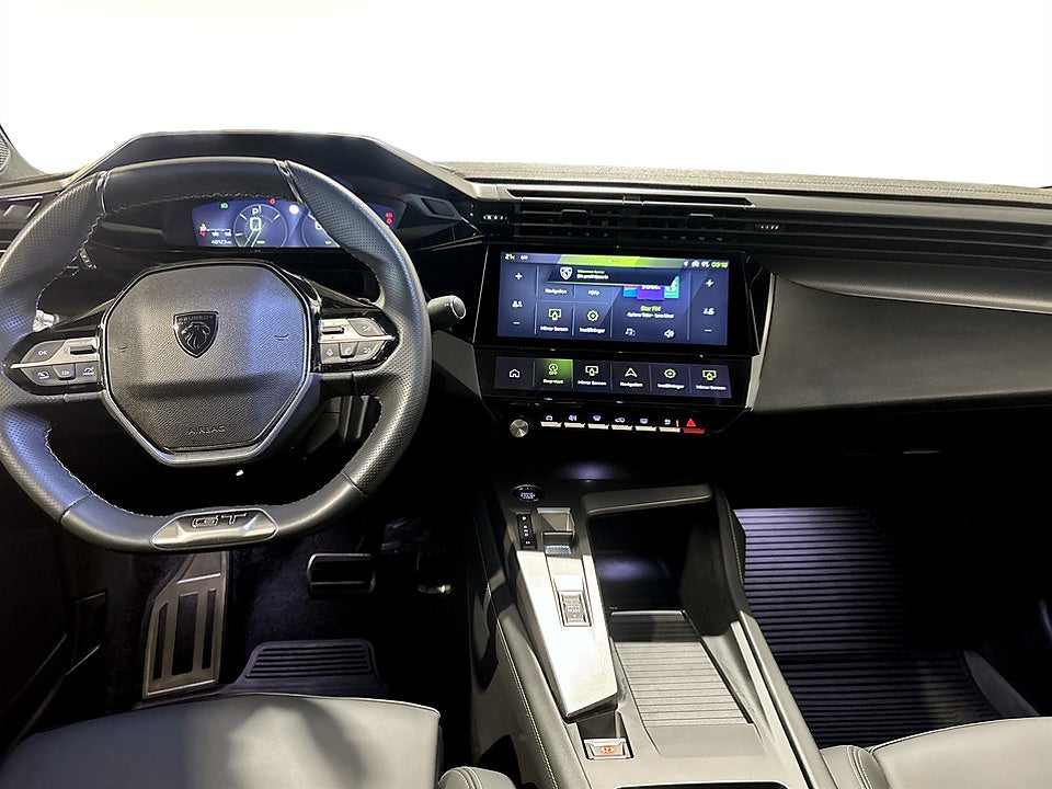 Bild på Peugeot 408 GT 1.2 PT 130hk Aut B-KAMERA CARPLAY ELSTOL