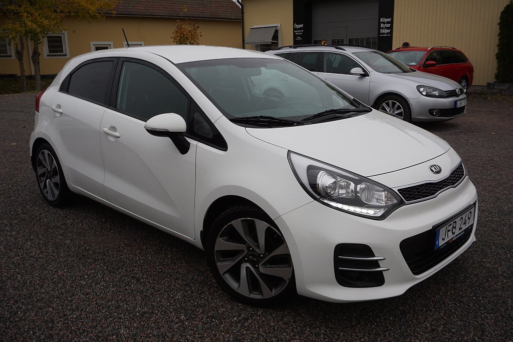 Kia Rio 5-dörrar 1.2 CVVT Backkamera/GPS