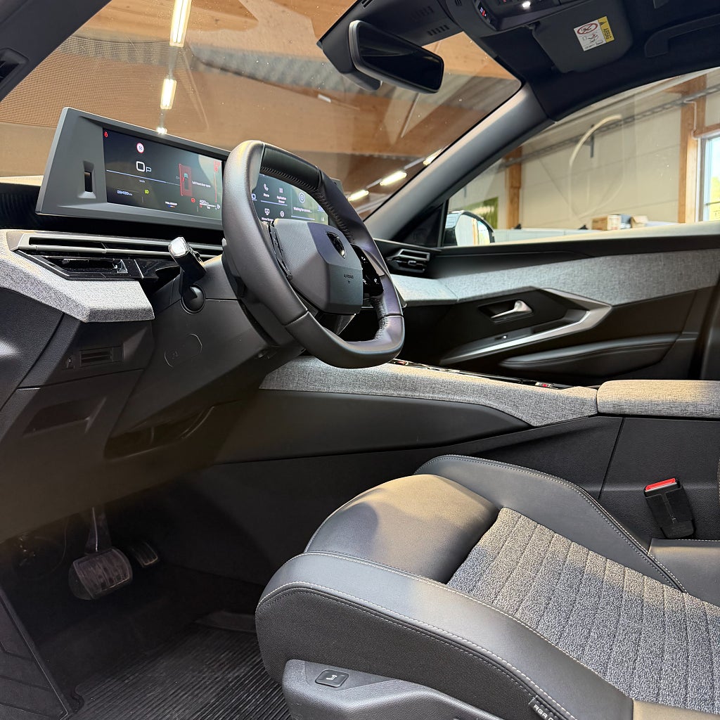 Peugeot 5008 Hybrid 145 1.2 PureTech e-DSC 7-Sits Carplay Backkamera