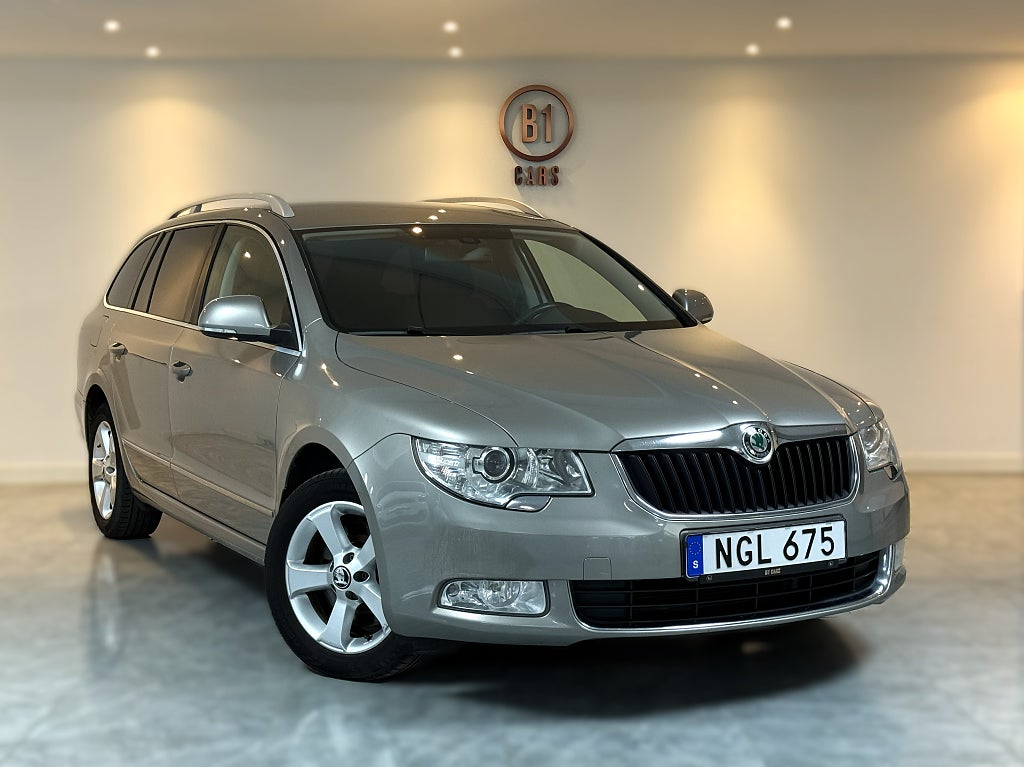 Skoda Superb Kombi 2.0 TDI 4x4 Ambition DRAG NYSER P-SEN NYKAMREM 