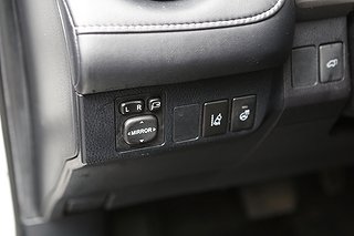SUV Toyota RAV4 16 av 24