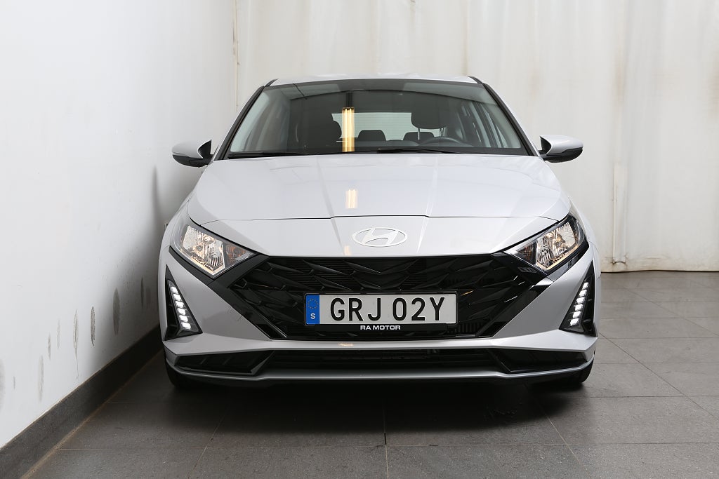 Hyundai i20 * 1,0T Mhev Aut Essential 100HK| Moms 2025