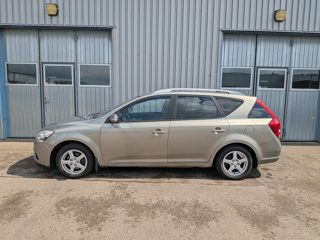 Kia Ceed cee'd_sw 1.6 CRDi Drag 