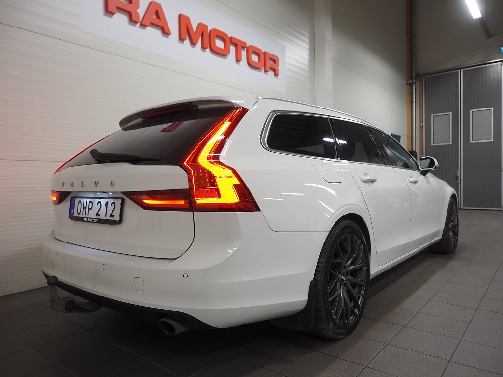 Volvo V90 T5 254hk Geartronic Momentum |Drag|Navi|Kamera| 2017