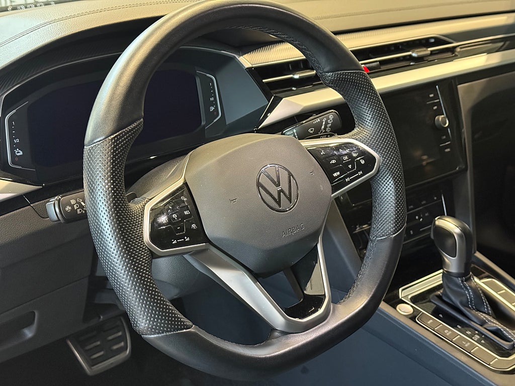 Volkswagen Arteon eHybrid Shooting Brake 1.4 TSI R-Line 19" Värmare Drag
