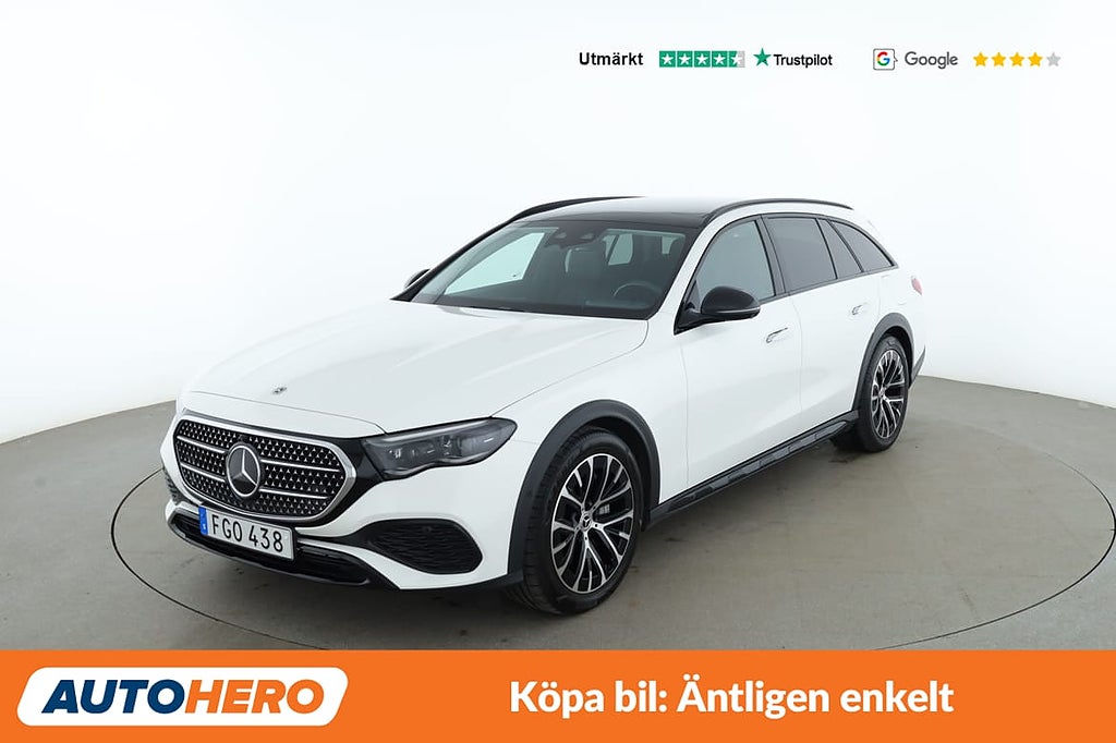 Mercedes-Benz E300 de 4MATIC All-Terrain Avantgarde / HUD