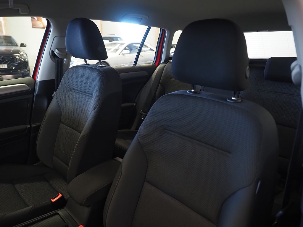 Volkswagen Golf Sportscombi 1.2 TSI Dragkrok Backkamera 2017