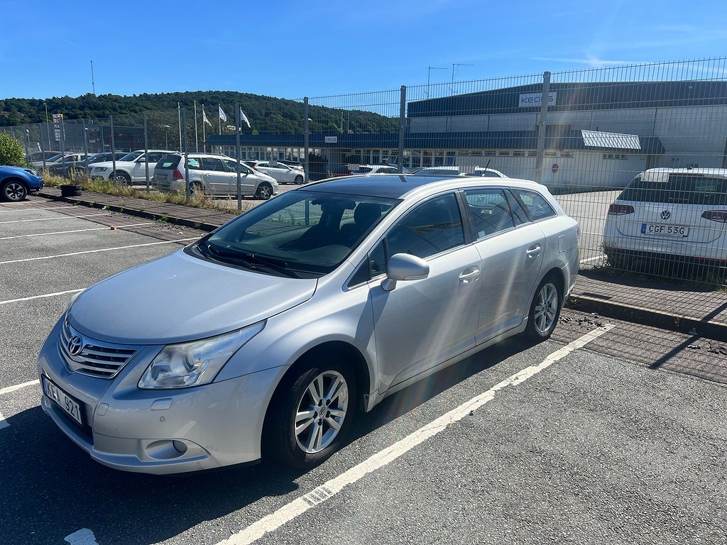 Toyota Avensis Kombi 1.8 Valvematic Multidrive S Business Euro 4