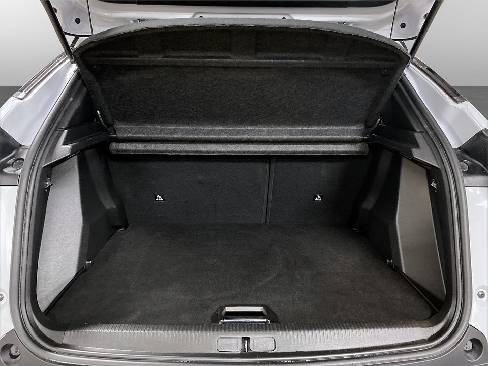 Bild på Peugeot 2008 GT 1.2 PT 130hk Aut B-KAMERA CARPLAY