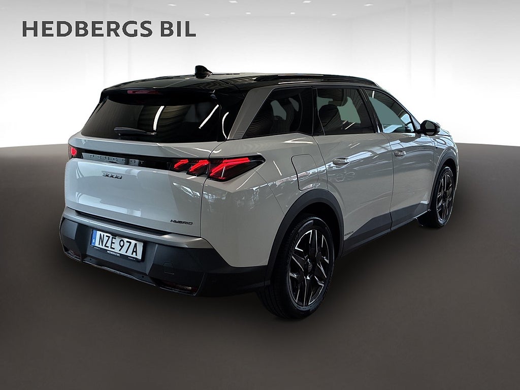 Peugeot 5008  GT HYBRID 145HK thumbnail