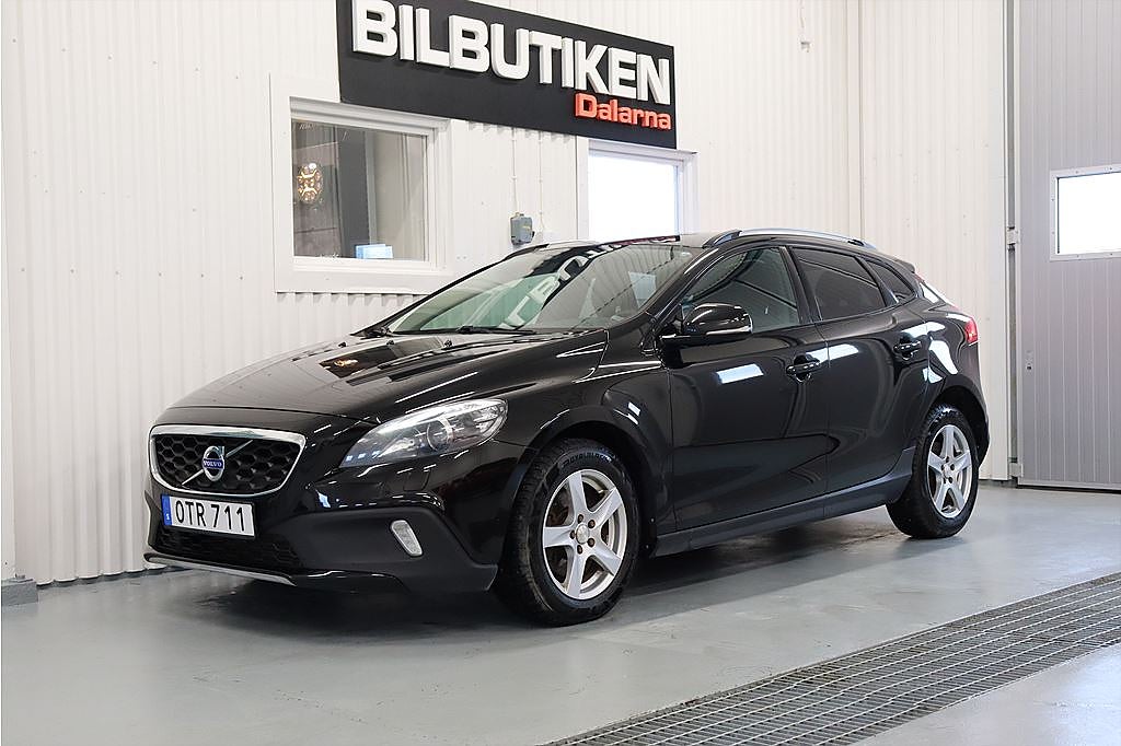 Volvo V40 Cross Country D2 Powershift Momentum VOC D-värm 115hk