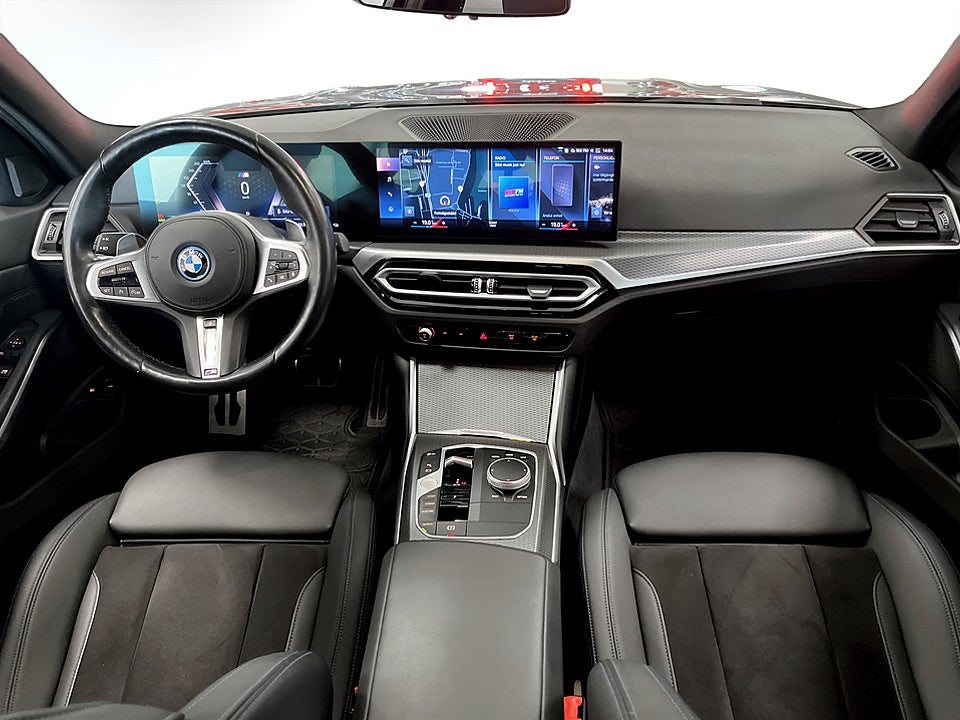 Bild på BMW 330e M-Sport xDrive Touring 292hk Aut CARPLAY DRAG
