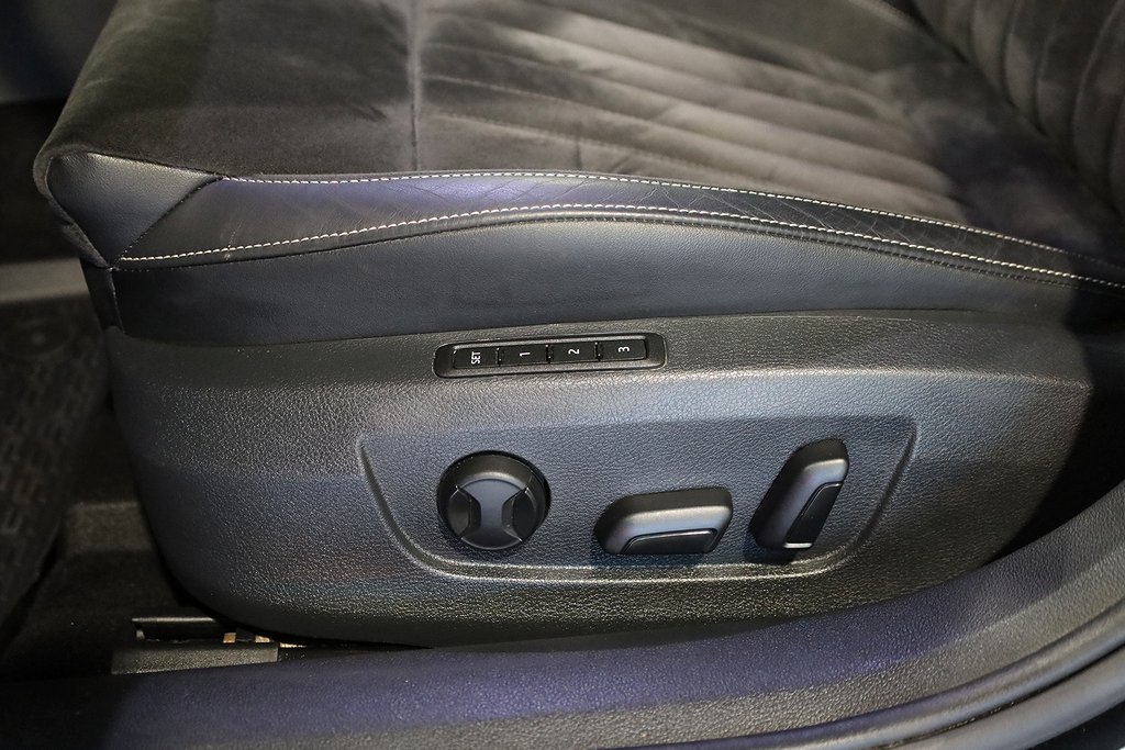 Skoda Superb iV Kombi 1,4 Plug-in Hybrid Business Edition 2021