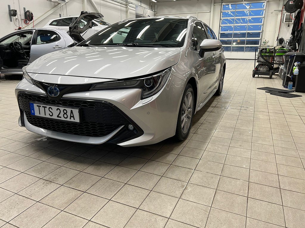 Toyota Corolla Touring Sports Hybrid Style B-kamera CarPlay 