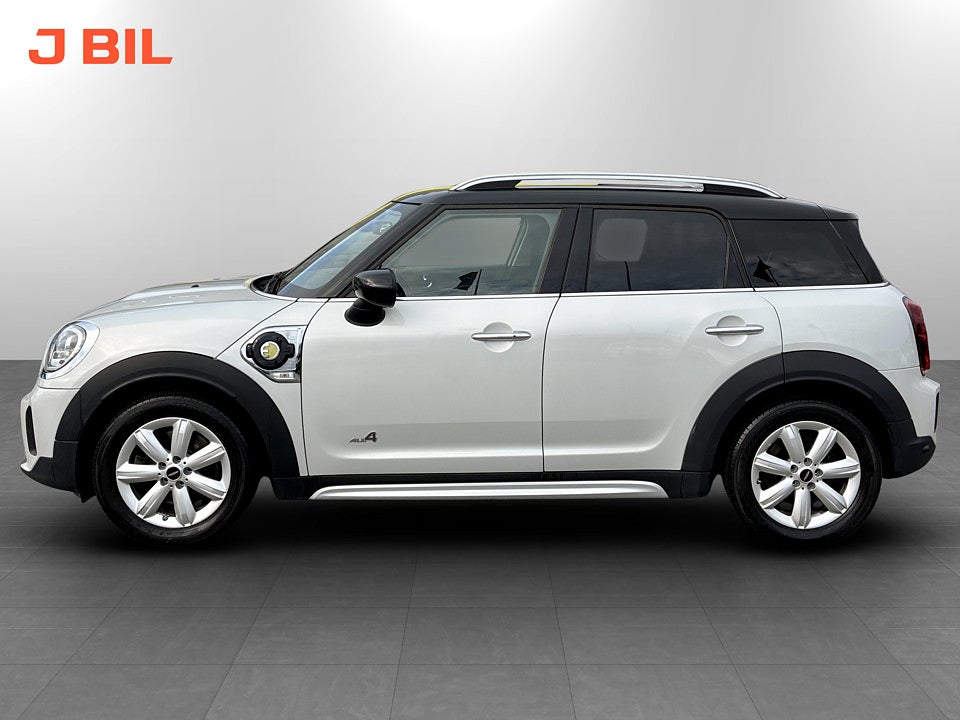 Bild på MINI Countryman Cooper SE ALL4 PHEV 220hk Aut AWD B-KAMERA NAVI