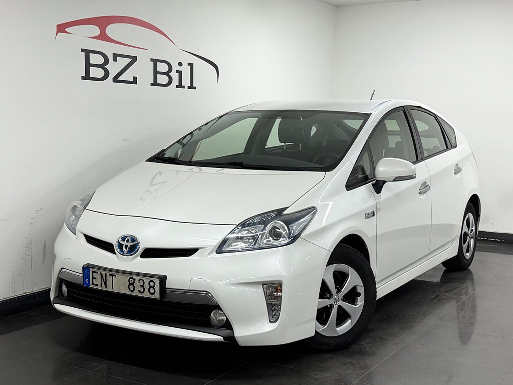 Toyota Prius Plug-in Hybrid 1.8 CVT Navi Kamera Head up display