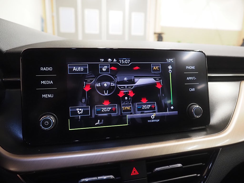 Skoda Kamiq 1.5 TSI 150hk Style Kamera|Drag|Rattvärme|Skinn 2020