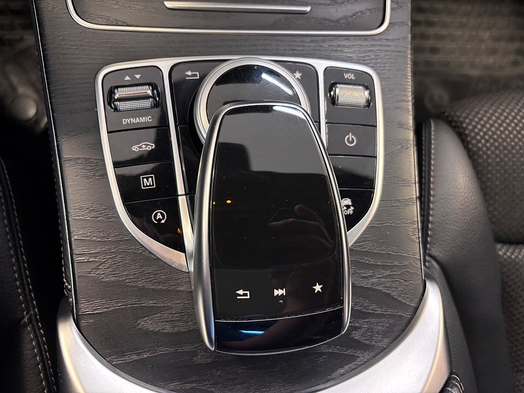 Mercedes-Benz GLC250 d 2018 - miniatyr 18