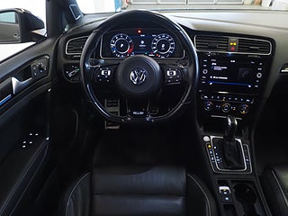 Halvkombi Volkswagen Golf 13 av 23