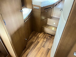 Husbil-integrerad Niesmann ARTO 79 LE 20 av 29